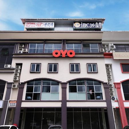 Oyo 897 Ibc36 Business Stay Kuching Exterior photo