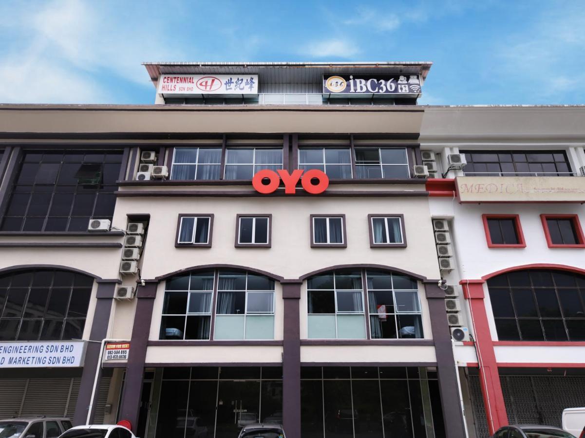 Oyo 897 Ibc36 Business Stay Kuching Exterior photo