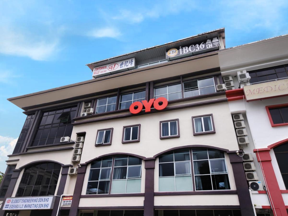 Oyo 897 Ibc36 Business Stay Kuching Exterior photo